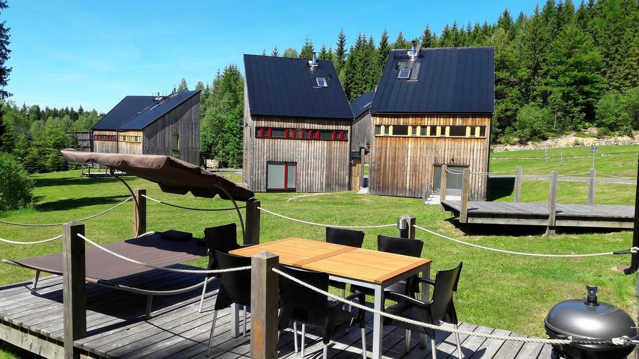 HT Chalets Harrachov Buitenkant foto