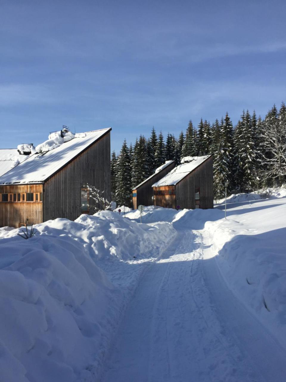 HT Chalets Harrachov Buitenkant foto